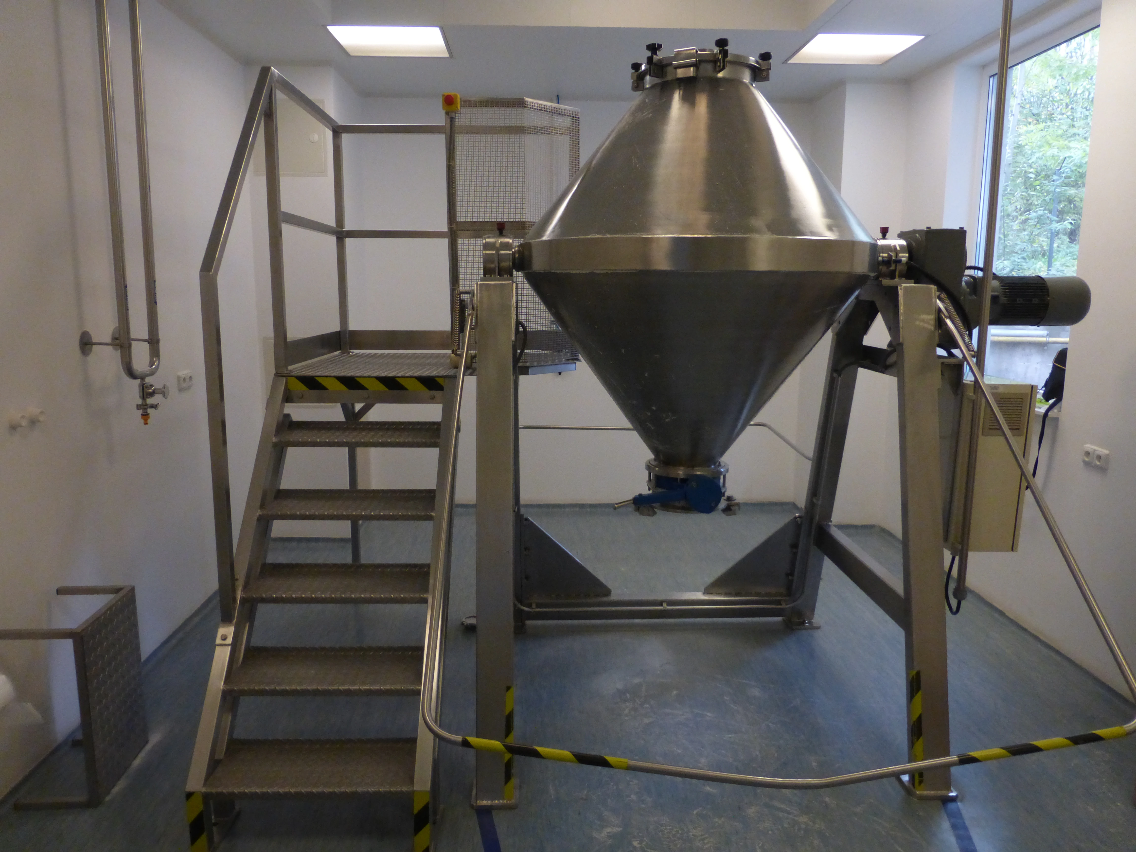 Míchací zařízení horizontální rotační 400 litrů